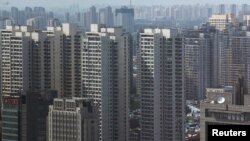 中國天津正在興建中的高層住宅大樓。 （2023年8月18日）