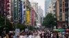 2023年9月26日長假期上海南京路步行街。