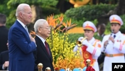 美國總統拜登9月10 到達越南,月共總書記阮富仲(Nguyen Phu Trong)在河內的越南總統府為拜登總統來訪舉行歡迎儀式。