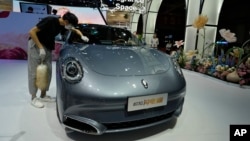 資料照片: 2023年4月18日上海車展上的歐拉電動車