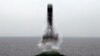 북한은 2일 오전 동해 원산만 수역에서 신형 잠수한탄도미사일(SLBM) '북극성-3형' 시험발사에 성공했다면서 사진을 공개했다.