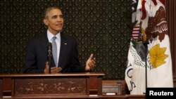 U.S. President Barack Obama addresses the Illinois General Assembly during a visit to Springfield, Illinois, Feb.10, 2016.
