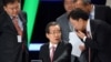自由韩国党主席洪准杓2017年4月作为总统候选人准备电视辩论(资料照片)
