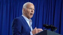 Pese a las críticas, el presidente Joe Biden promete seguir luchando para vencer a su rival en las urnas
