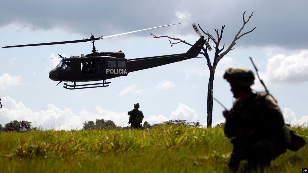 La renovación de este acuerdo significa que Estados Unidos podría seguir utilizando bases en territorio colombiano para operaciones contra el narcotráfico y el terrorismo.