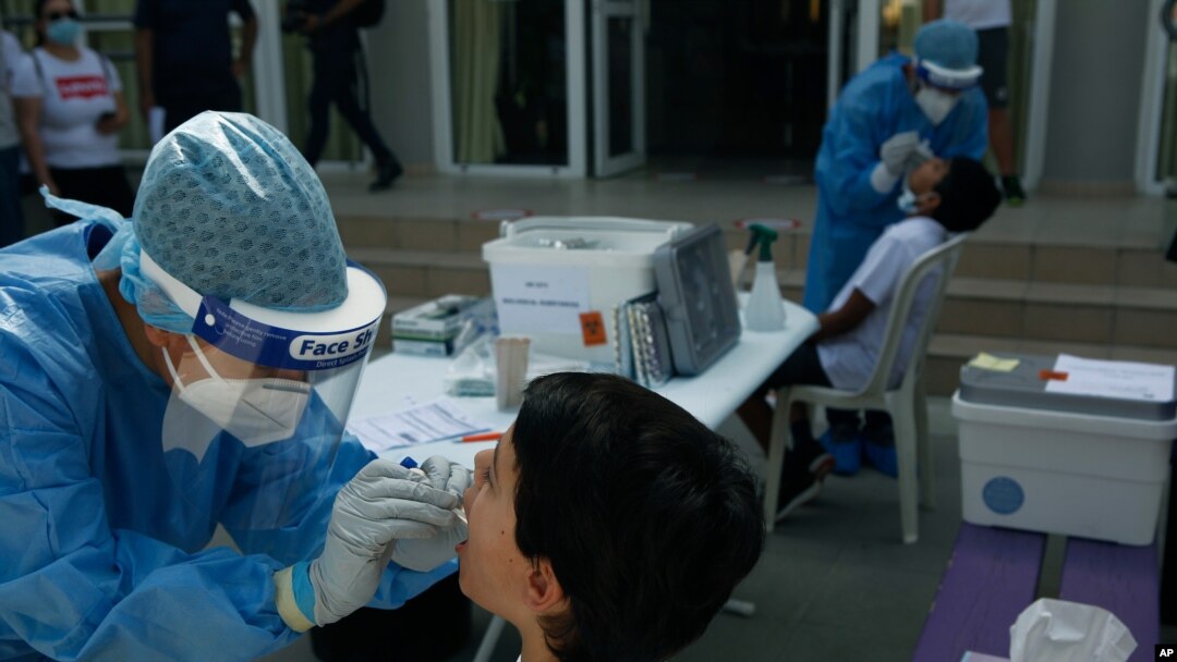 La educación para prevenir el contagio por coronavirus se ha extendido a muchas áreas en el mundo y se ha enfocado en niños y jóvenes.