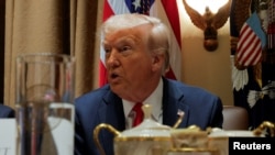 美國總統特朗普在華盛頓主持他的第一次內閣會議。 (2025年2月26日)