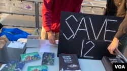 12港人關注組為被關押的親屬寄送聖誕賀卡。(美國之音湯惠芸)