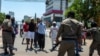 Custo dos protestos leva ministra das Finanças de Moçambique a admitir necessidade de reestrutuação da dívida 