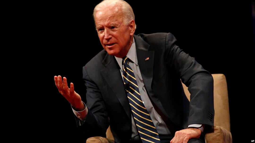 “Tengo el pesar de que no soy presidente”, dijo Biden, quien cumplirá 75 años este mes. “Pero no me arrepiento de la decisión que tomé porque fue la decisión correcta para mi familia”.