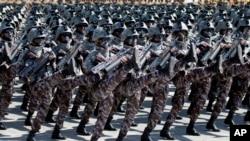 北韓士兵在平壤參加北韓建國70週年閱兵儀式。 （2018年9月9日）