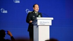 粵語新聞 晚上9-10點 : 澳中國防部長在新加坡舉行兩年多來雙方“破冰”會晤