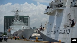 美國與日本的海岸防衛隊艦隻抵達馬尼拉港準備在南海舉行美日菲三國海岸防衛隊演習。（2023年6月1日）