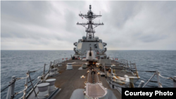 美國伯克級驅逐艦“麥克坎貝爾”號(USS McCampbell DDG-85)2020年3月25日行經台灣海峽 (美國第七艦隊臉書)