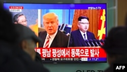 南韓首爾一個地鐵站電視屏幕上播放的有關川普和金正恩的畫面 (資料圖片)